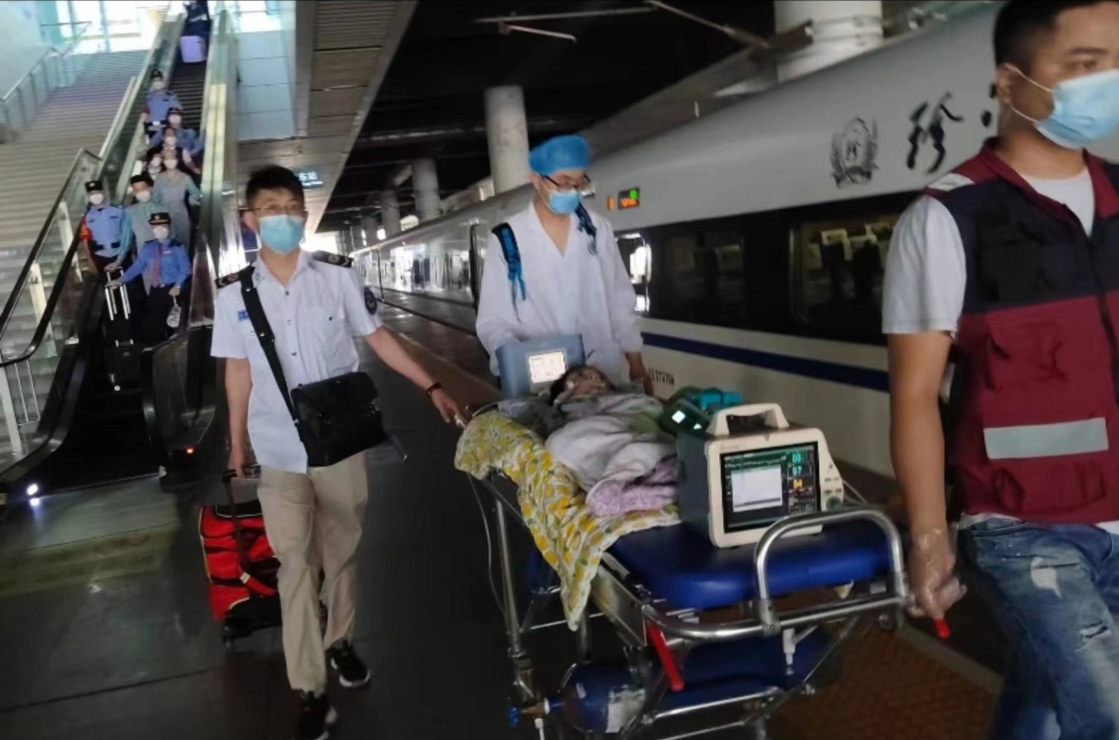 札达县高铁转运公司